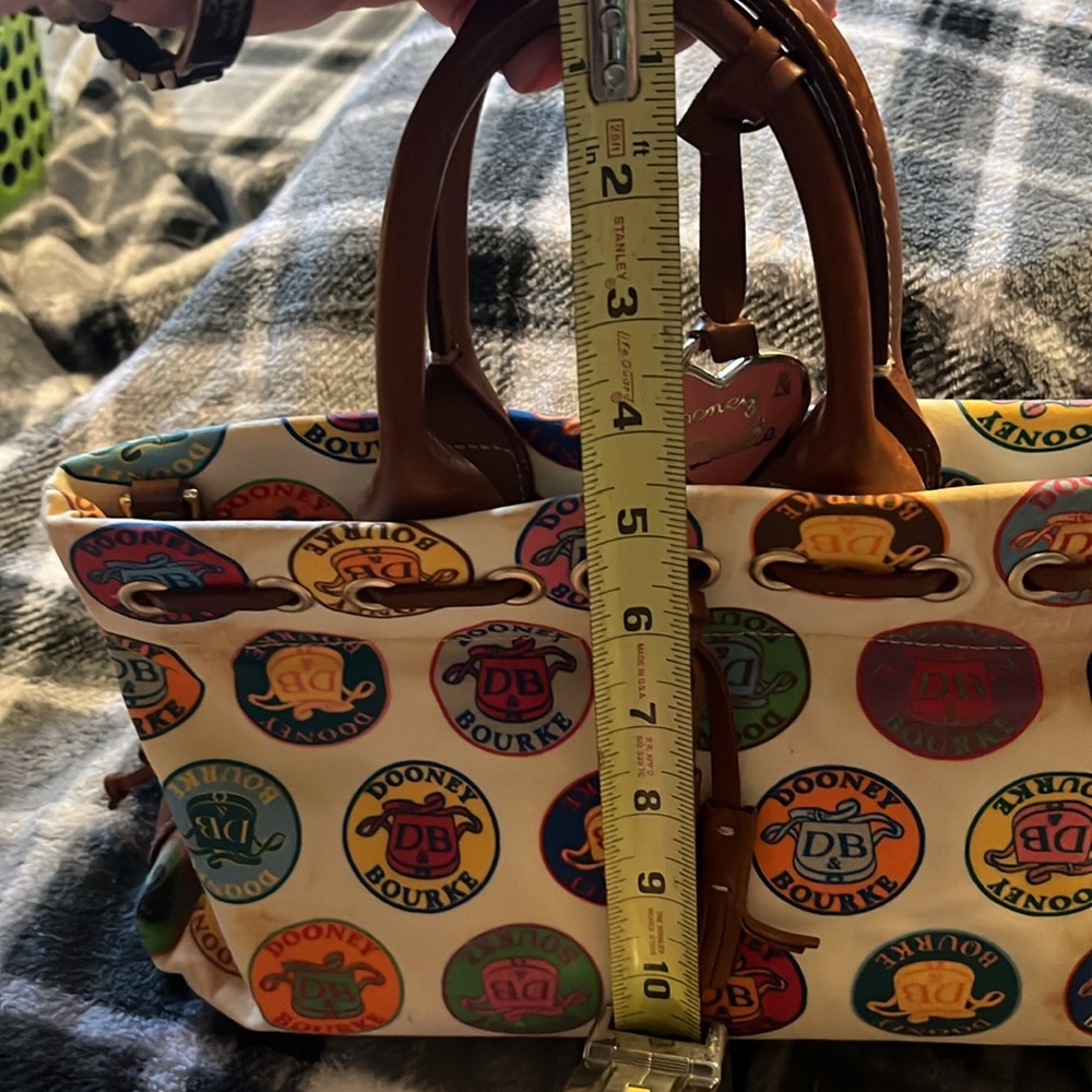Vintage Dooney & Bourke - Picture 9 of 10